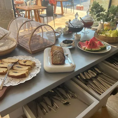 Ξενοδοχείο με διαμερίσματα Essentia Luxury Κοίνυρα