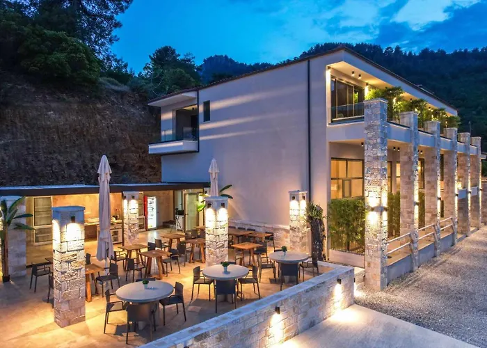 Lägenhetshotell Essentia Luxury 3*