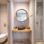 Essentia Luxury Koinira