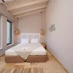 Essentia Luxury Aparthotel 3*
