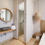 Essentia Luxury Koinira