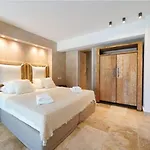 Aparthotel Essentia Luxury 3*