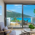 Essentia Luxury Aparthotel Koinira