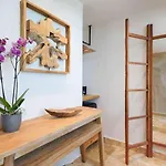 Essentia Luxury Aparthotel Koinira