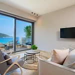 Essentia Luxury