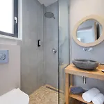 Essentia Luxury Aparthotel 3*
