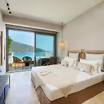 Essentia Luxury 3* Koinira