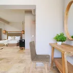Essentia Luxury Koinira