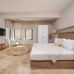 Aparthotel Essentia Luxury Koinira