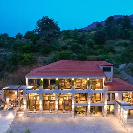 Essentia Luxury 3* コイニラ