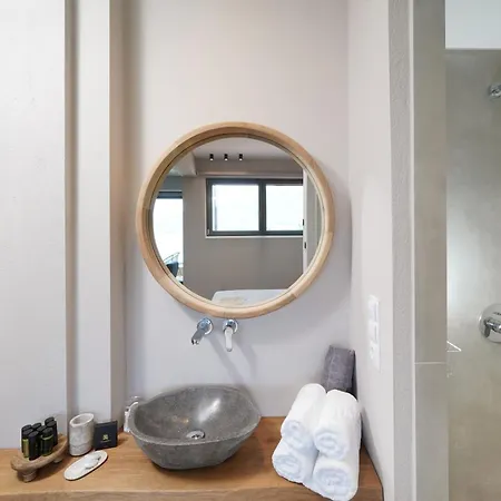 Essentia Luxury 3* Koinira