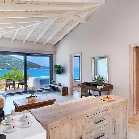 Essentia Luxury 3* Kinira