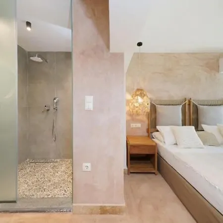 Essentia Luxury Kinira