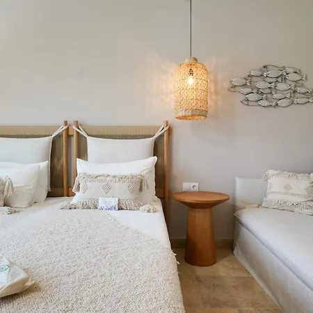Essentia Luxury 3* Kinira