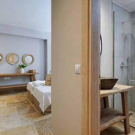 Aparthotel Essentia Luxury Kinira