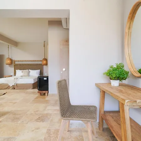 Essentia Luxury Koinira