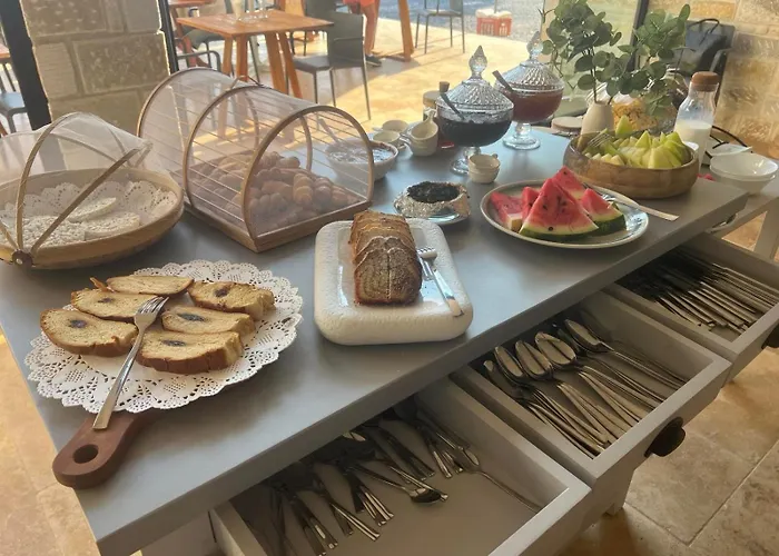 Hotel de apartamente Essentia Luxury Koinira